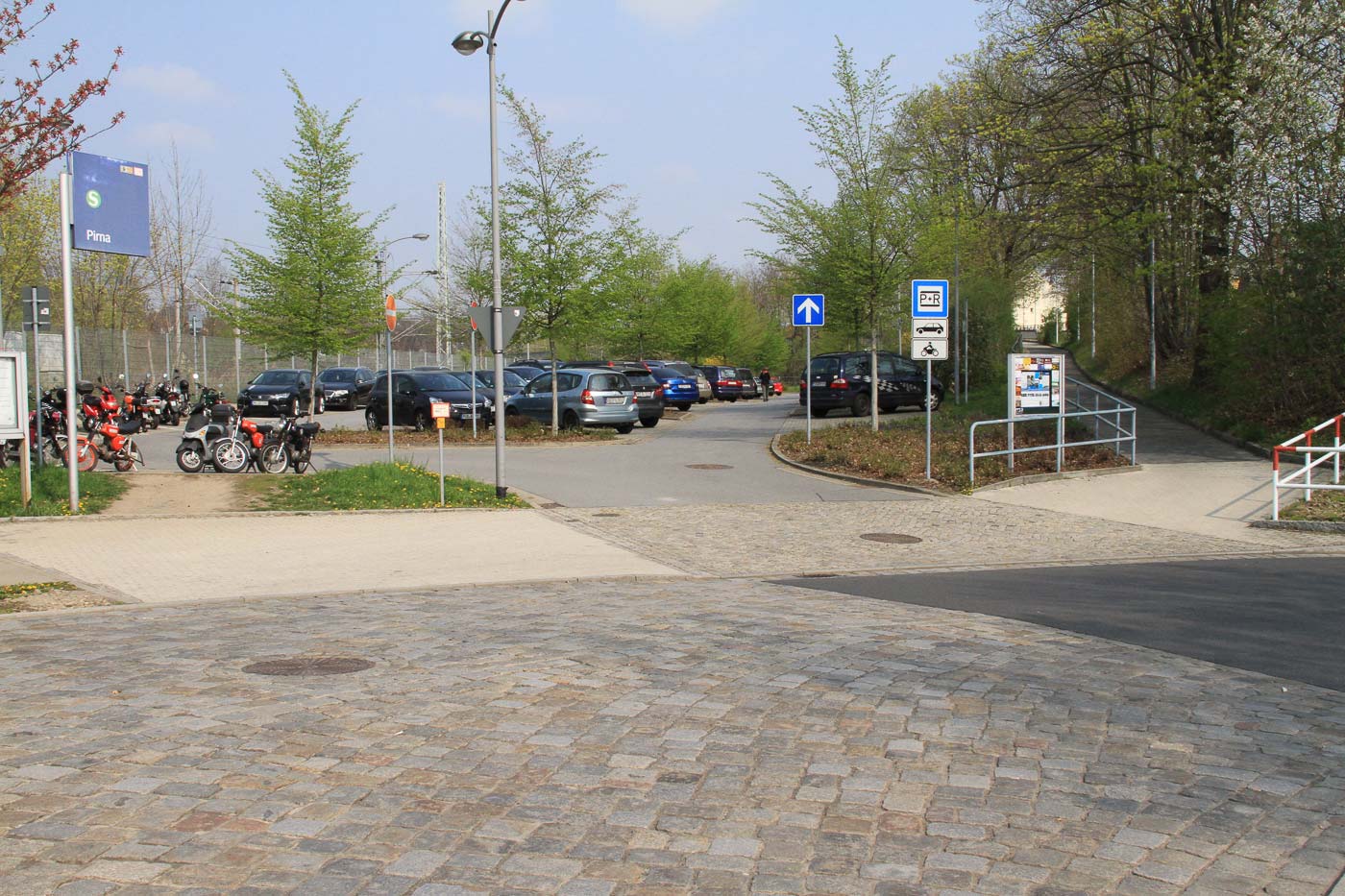 parkeplatz-Bahnhof