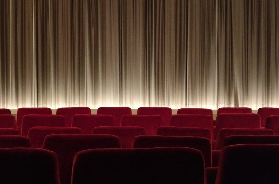 cinema-2093264_1280_Bild von Sabine Lange auf Pixabay